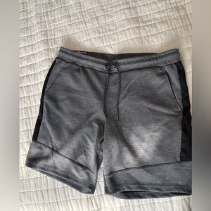 Tahari Men's Gray Athletic Drawstring Shorts with Black Side Panels